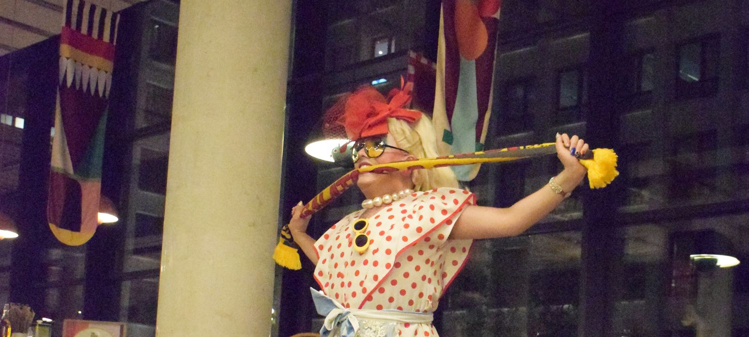 Drag Show : Mériode #5 "Live is Life"