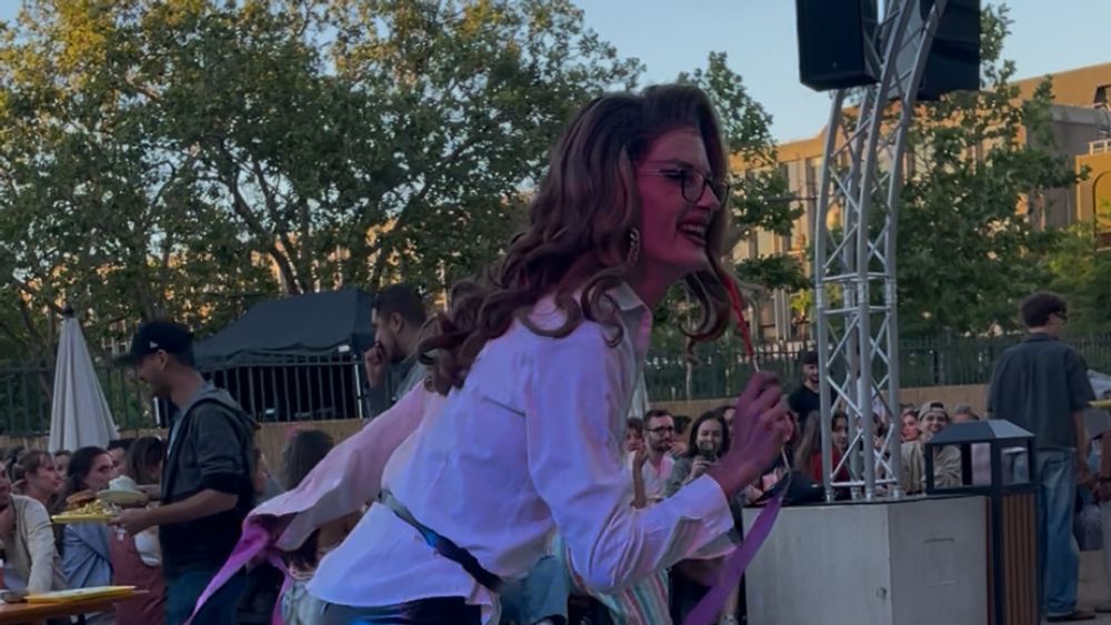 Drag show Versailles par Miss Renée