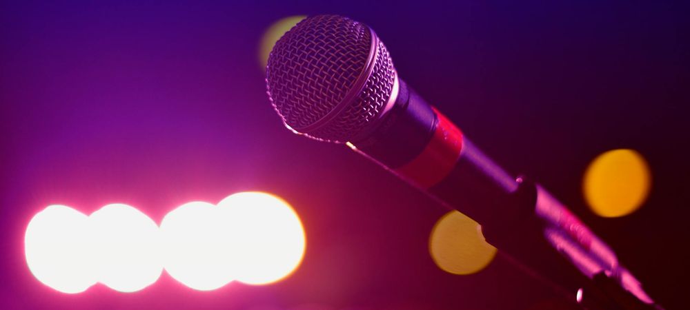 Green flag comedy club