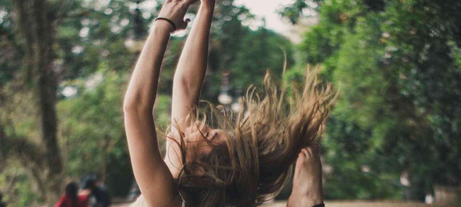 Cours de salsa, bachata et kizomba queer débutant.e.s