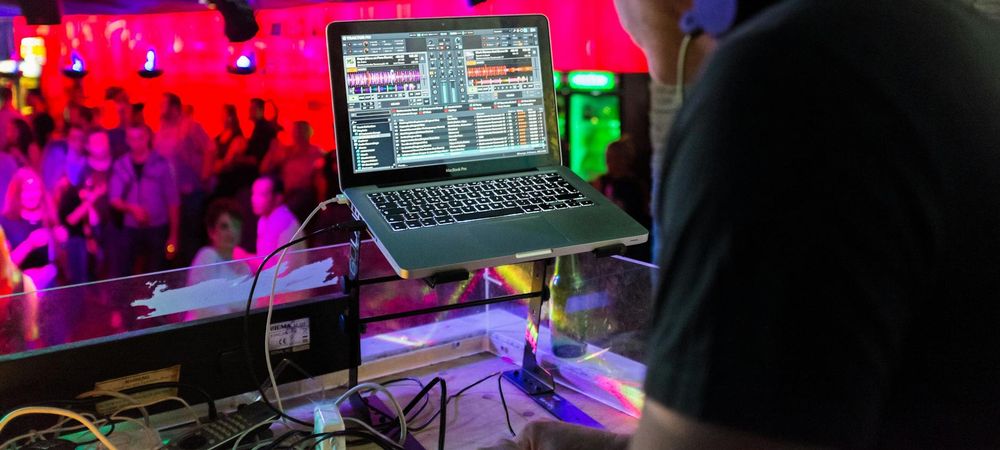 Club Labo : Arm Aber Sexy (Isa, Reverisme, Humano)