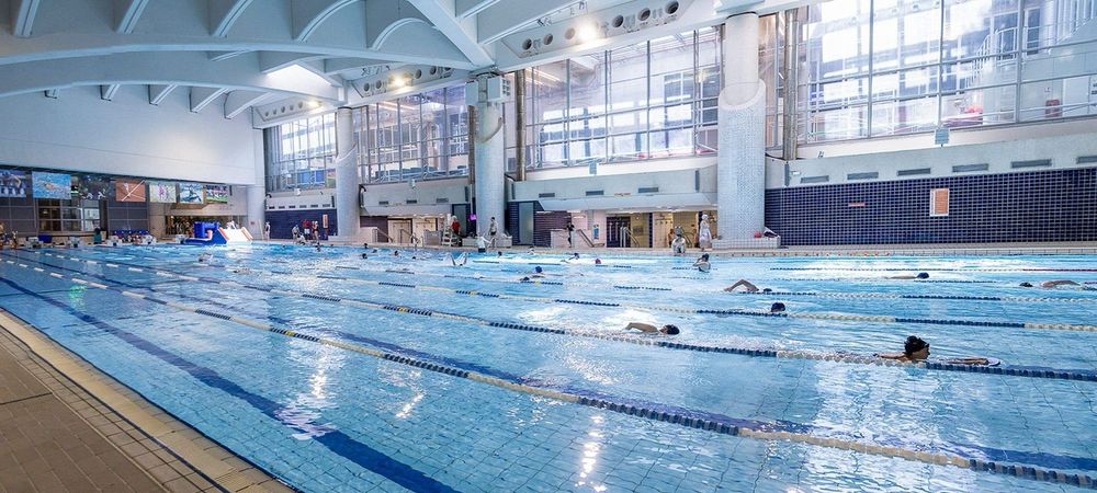 🏊‍♂️ Pisicine des Halles
