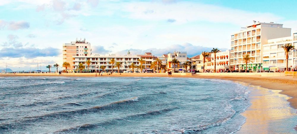 Apéro + pic-nic au bord de l'eau ( Grau-du-roi)