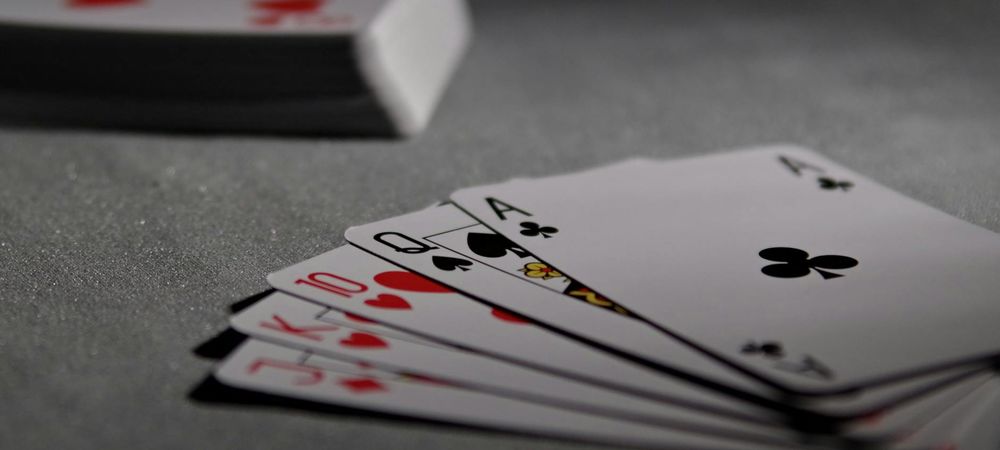 Soirée parties de tarot (jeu de cartes)