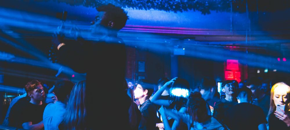 🎉🌈 KISS ME 🌈 🎉