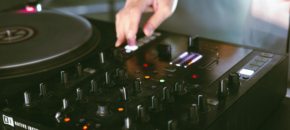 Dance Hole Party: Arca, Sega Bodega, Bobby Beethoven, Petit