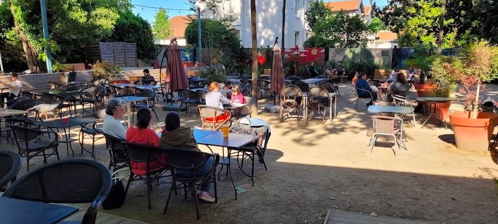 đ» Terrasse-pĂ©tanque
