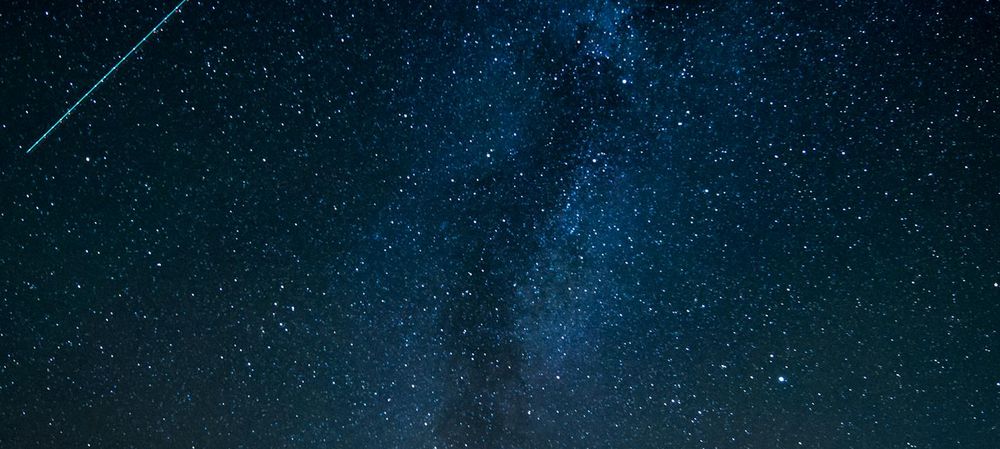 Regardes les étoiles filantes