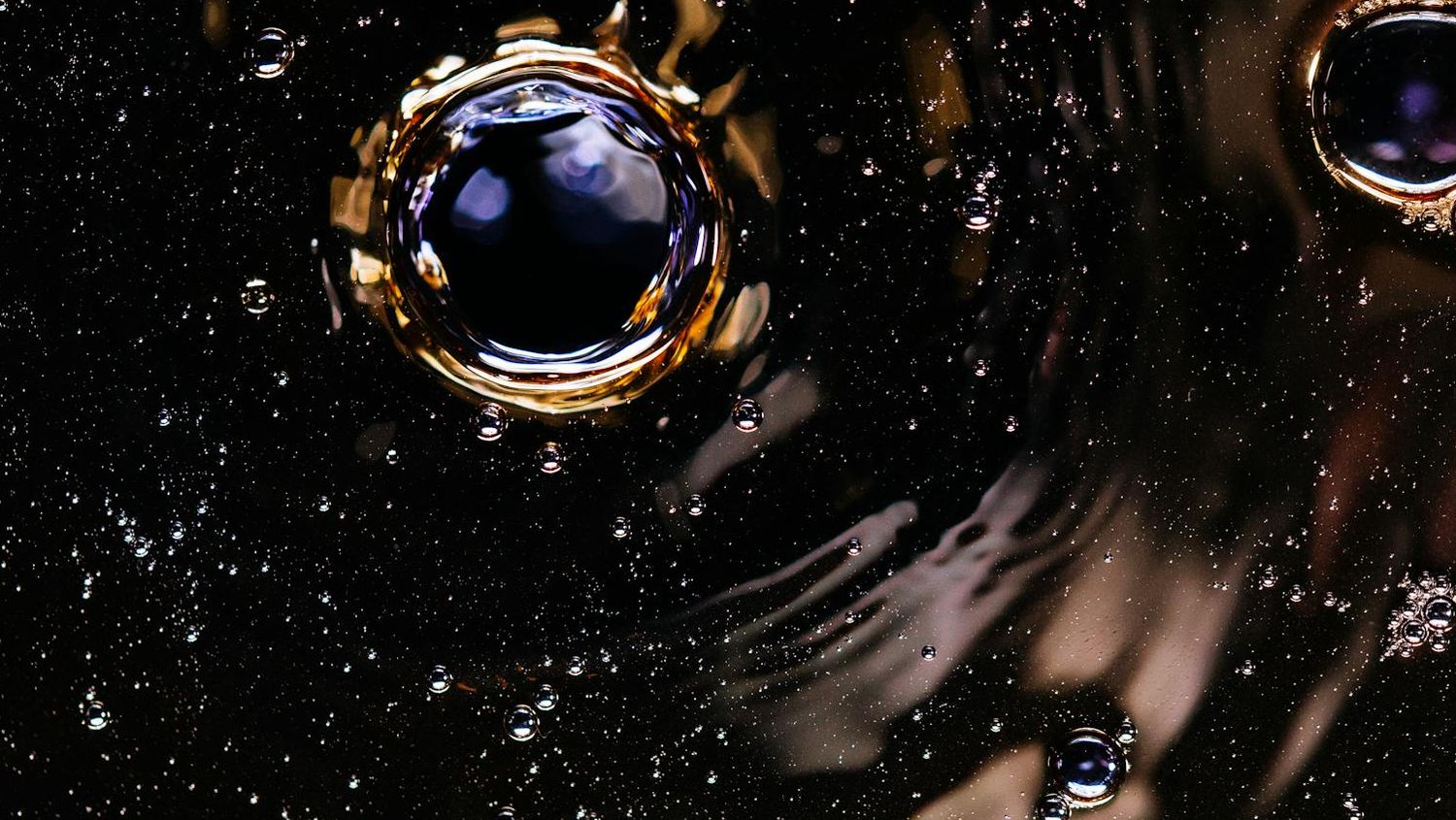 Crowns: The Pop Queens Night at Betty & Joan’s