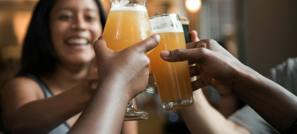 Se rencontrer autour d'un verre