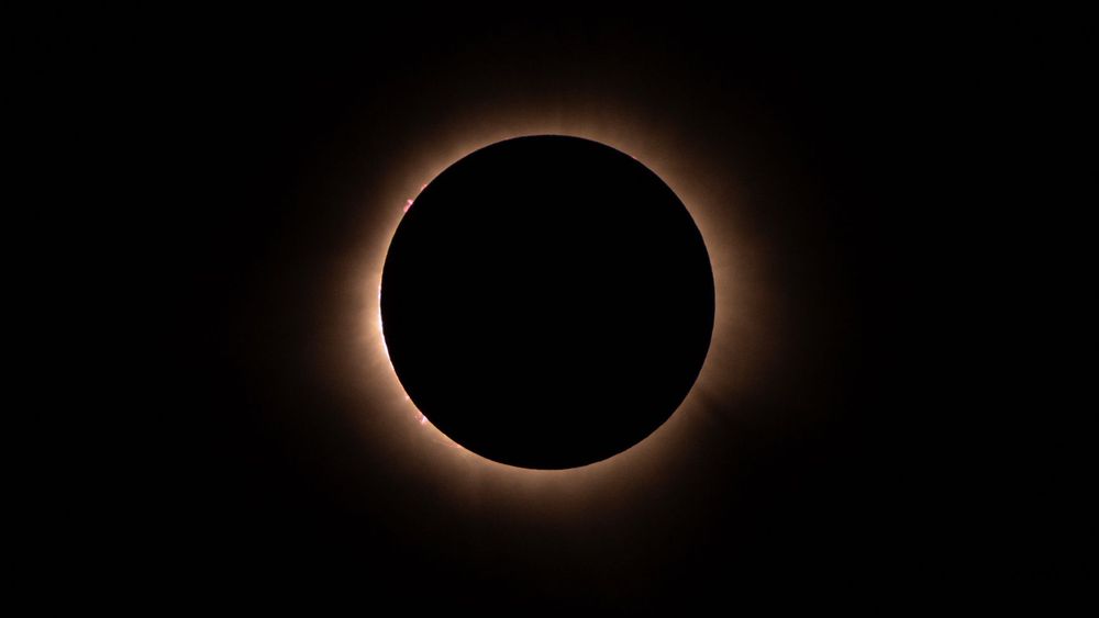 Exceptionnelle Éclipse solaire Rejoignez-moi ! 🌑✨