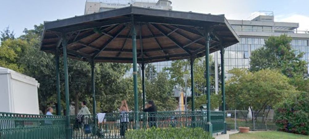 Aprem-pique nique+jeux de société sous le kiosque