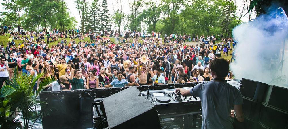 OPEN AIR HOUSE TO TECHNO