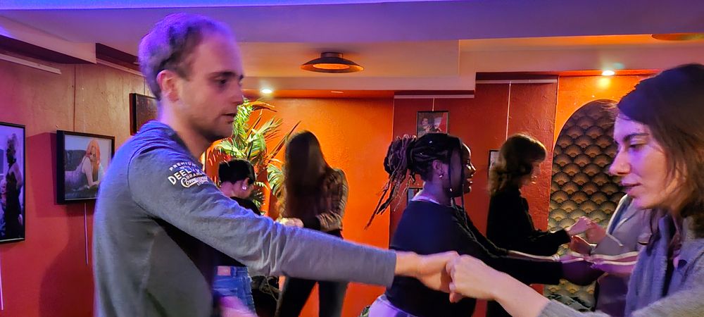 Soirée SBK QUEER avec cours au début