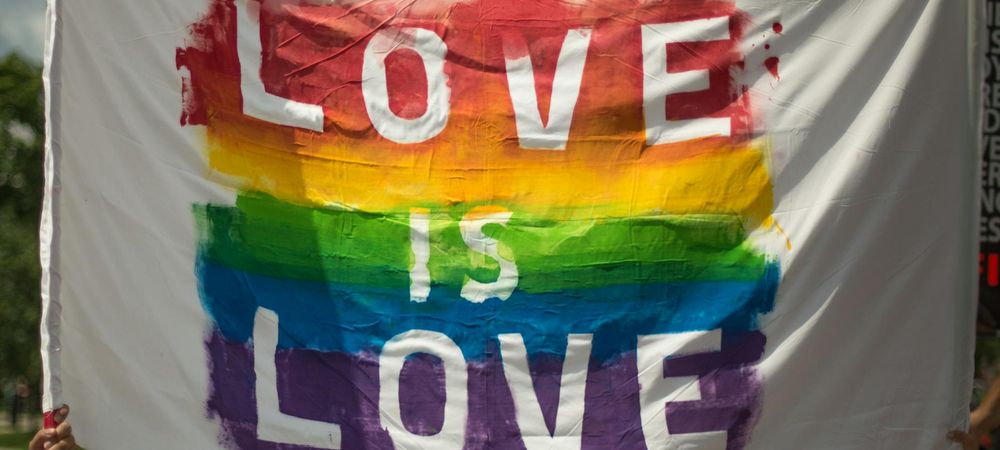 Repas, cortège et bar/boîte à la Pride de Paris ! ✨