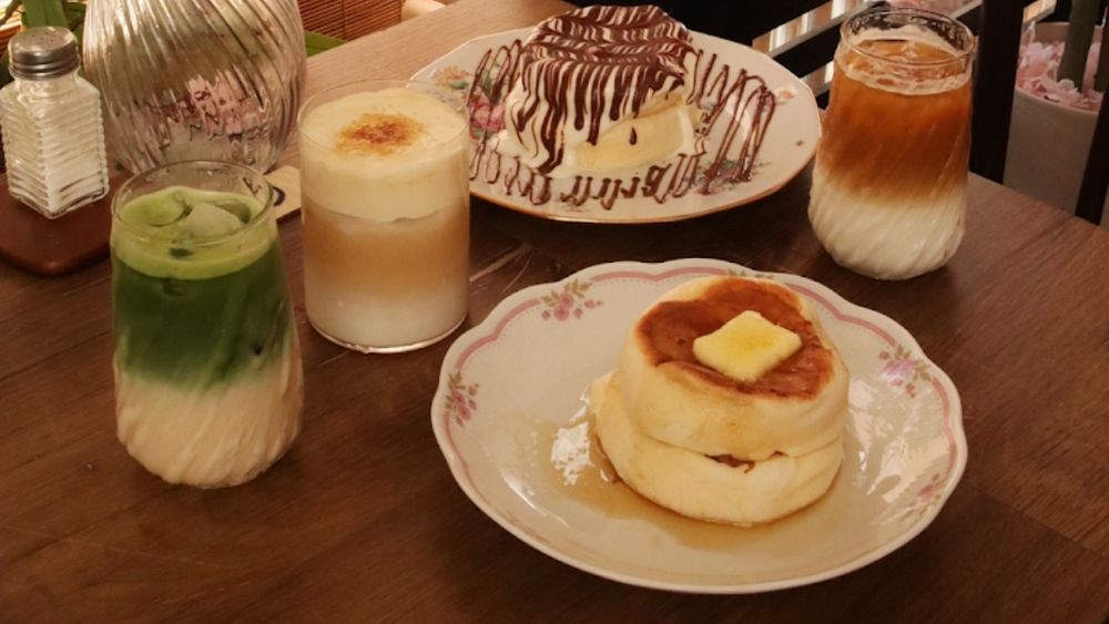 GAKU GAKU Fluffy Pancake / Tea-Coffee Shop