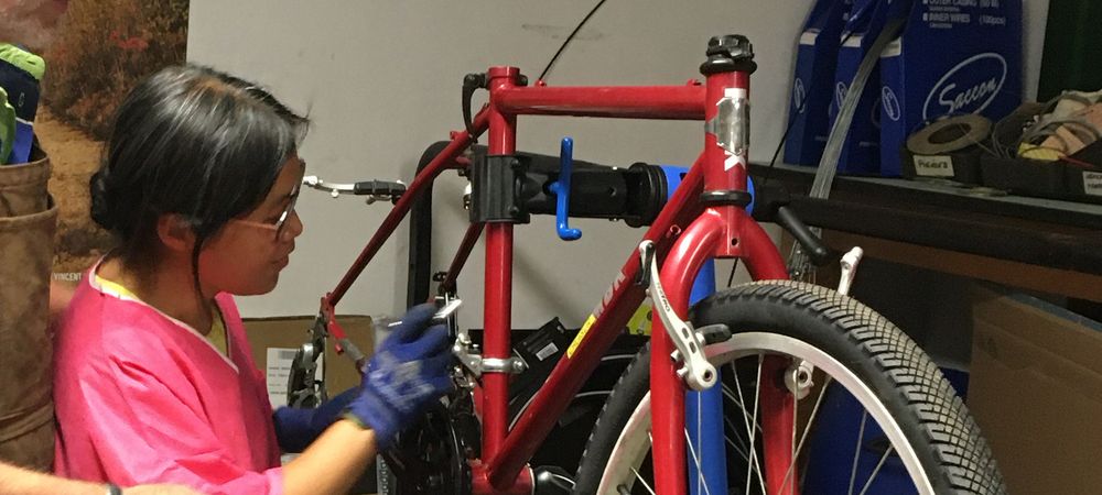 Atelier auto réparation vélo