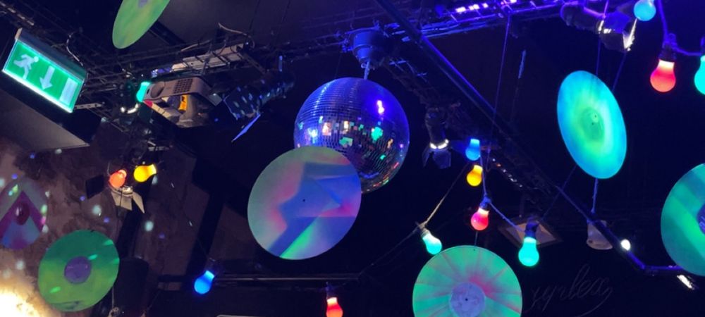 DUPLEX BAR BLINDTEST.