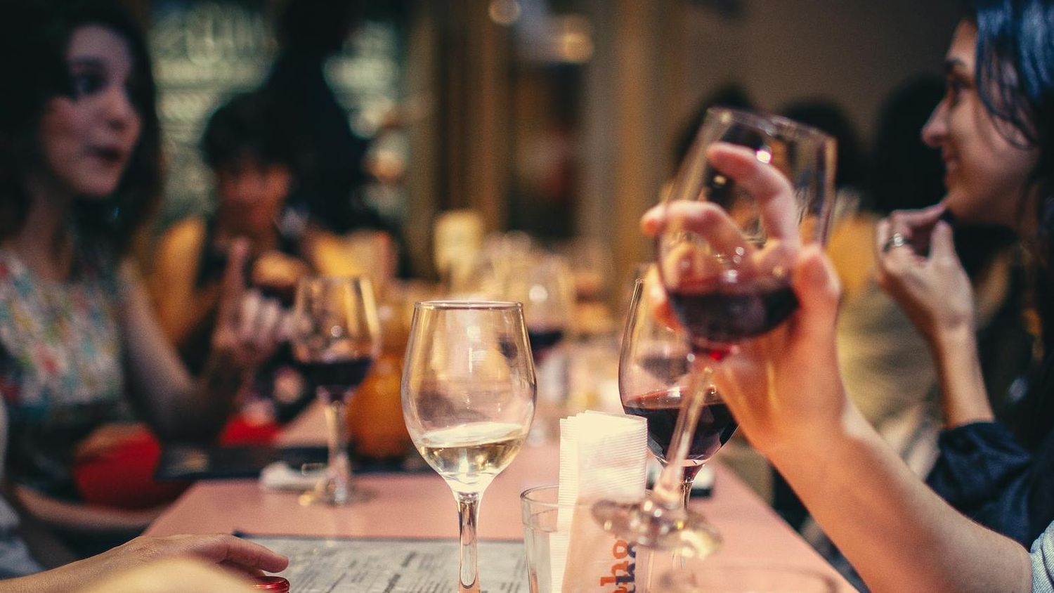 Vendredi des Femmes -đ©ââ€ïžâđ© đ©ââ€ïžâđ© ApĂ©ro de lesbienvenue đ©ââ€ïžâđ© đ©ââ€ïžâđ©