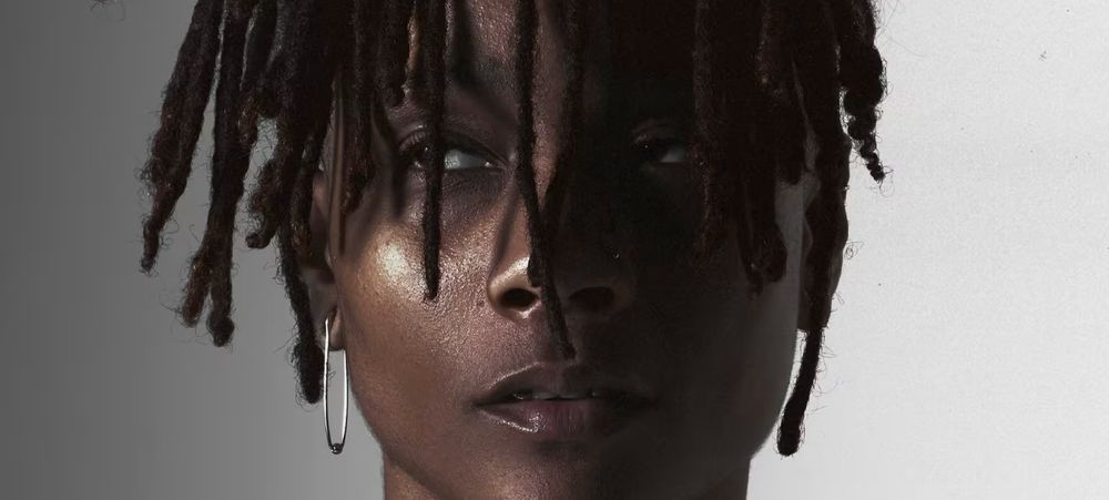 Soirée trap, rap, performances de cabaret et DJ set, hosté par Noam Sinseau.