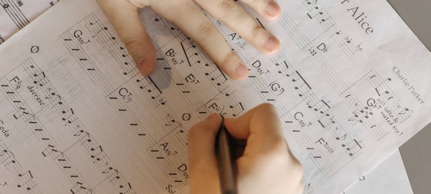 Jouer de la musique ensemble au parc Blondlot