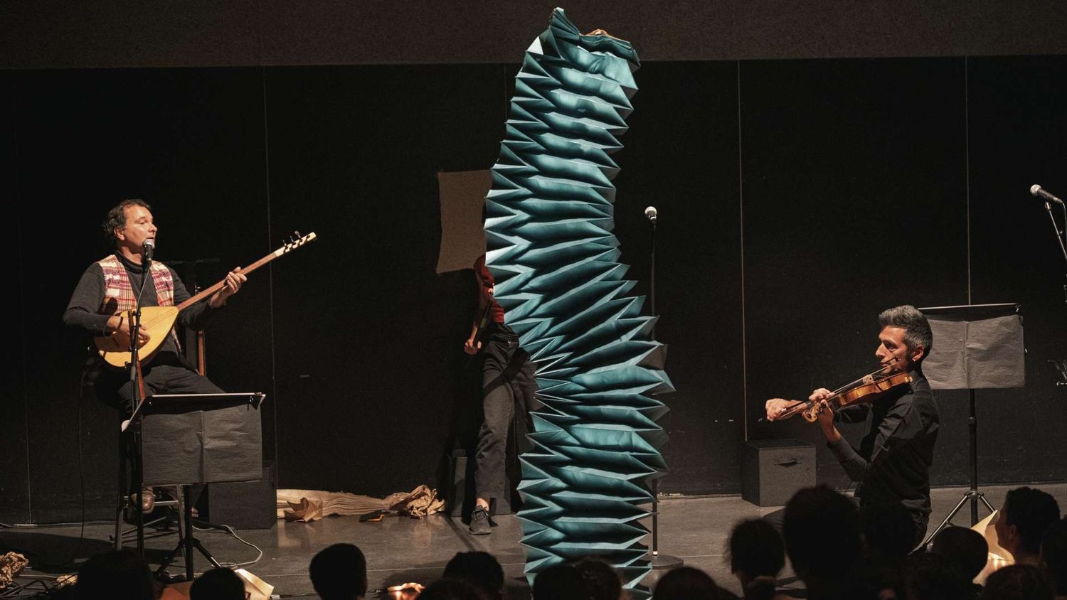 PLANÈTE SATOURNE PAPER ORKESTAR