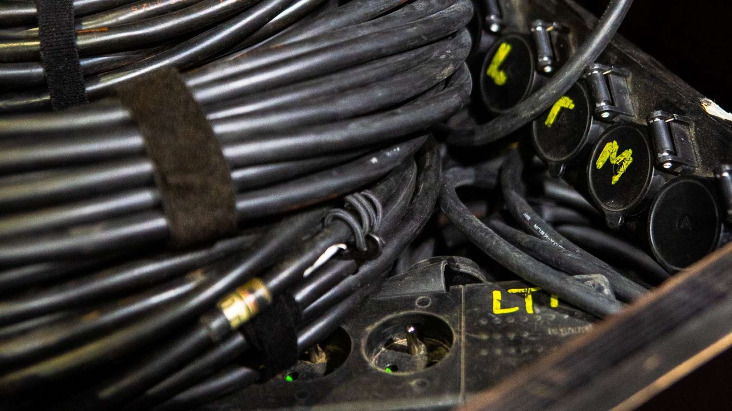 CRÉE TON RIDER ET TA FICHE TECH’ !